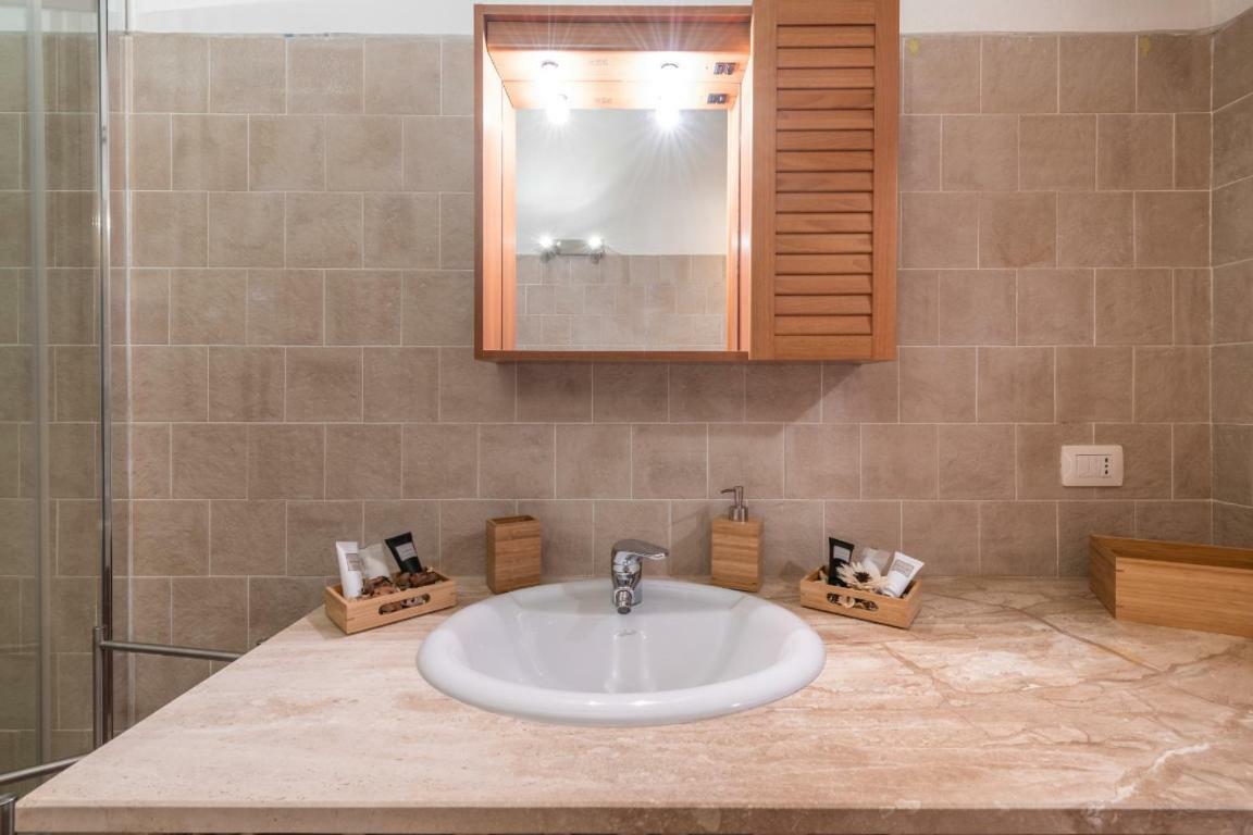 Remy Apartment Cagliari Buitenkant foto